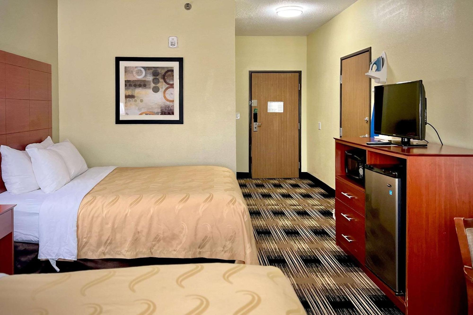 Quality Inn & Suites Wisconsin Dells Downtown - Waterparks Area Exterior foto